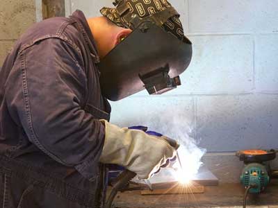 How to Become a Welder Apprentice